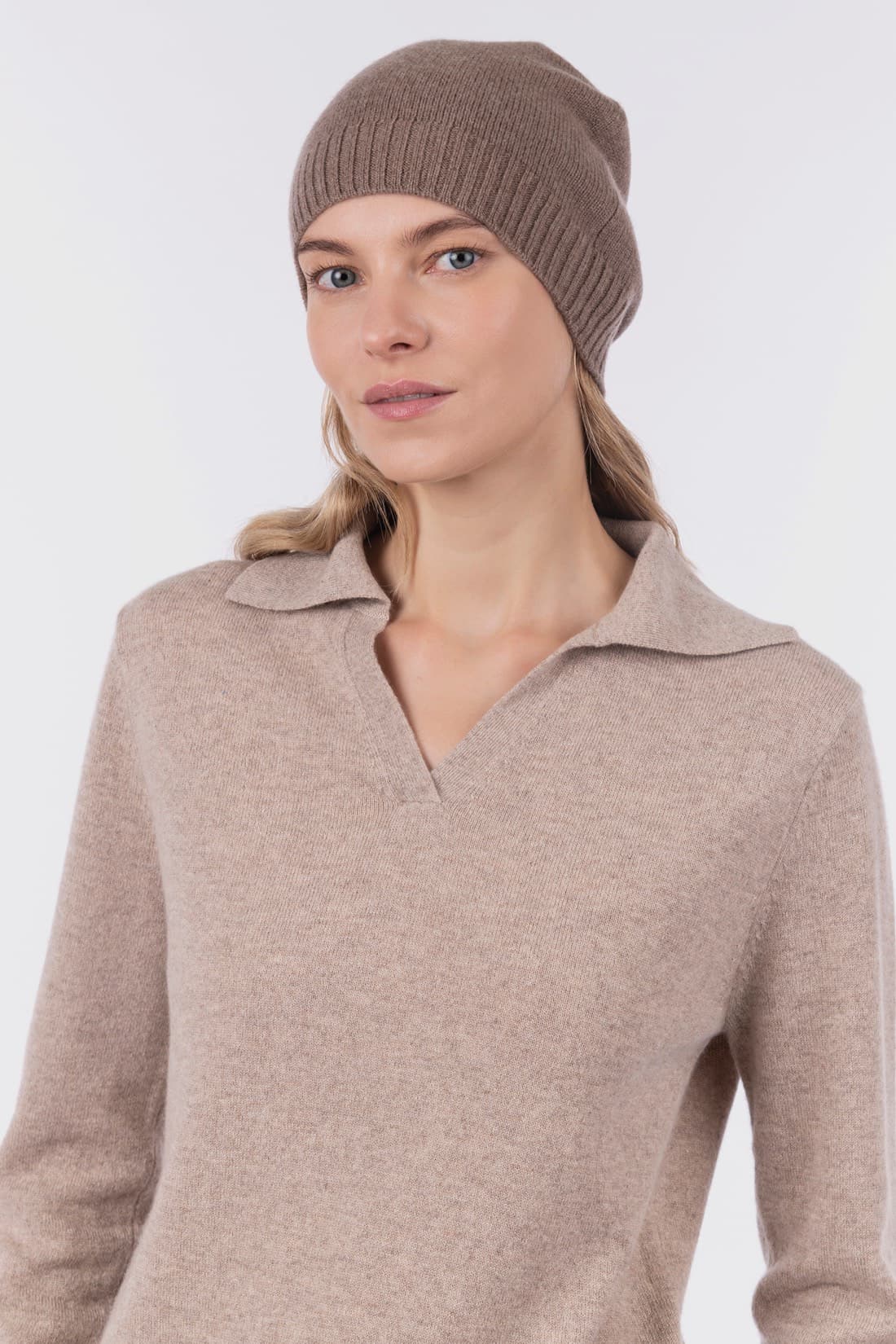 Berretto punto rasato con bordo coste