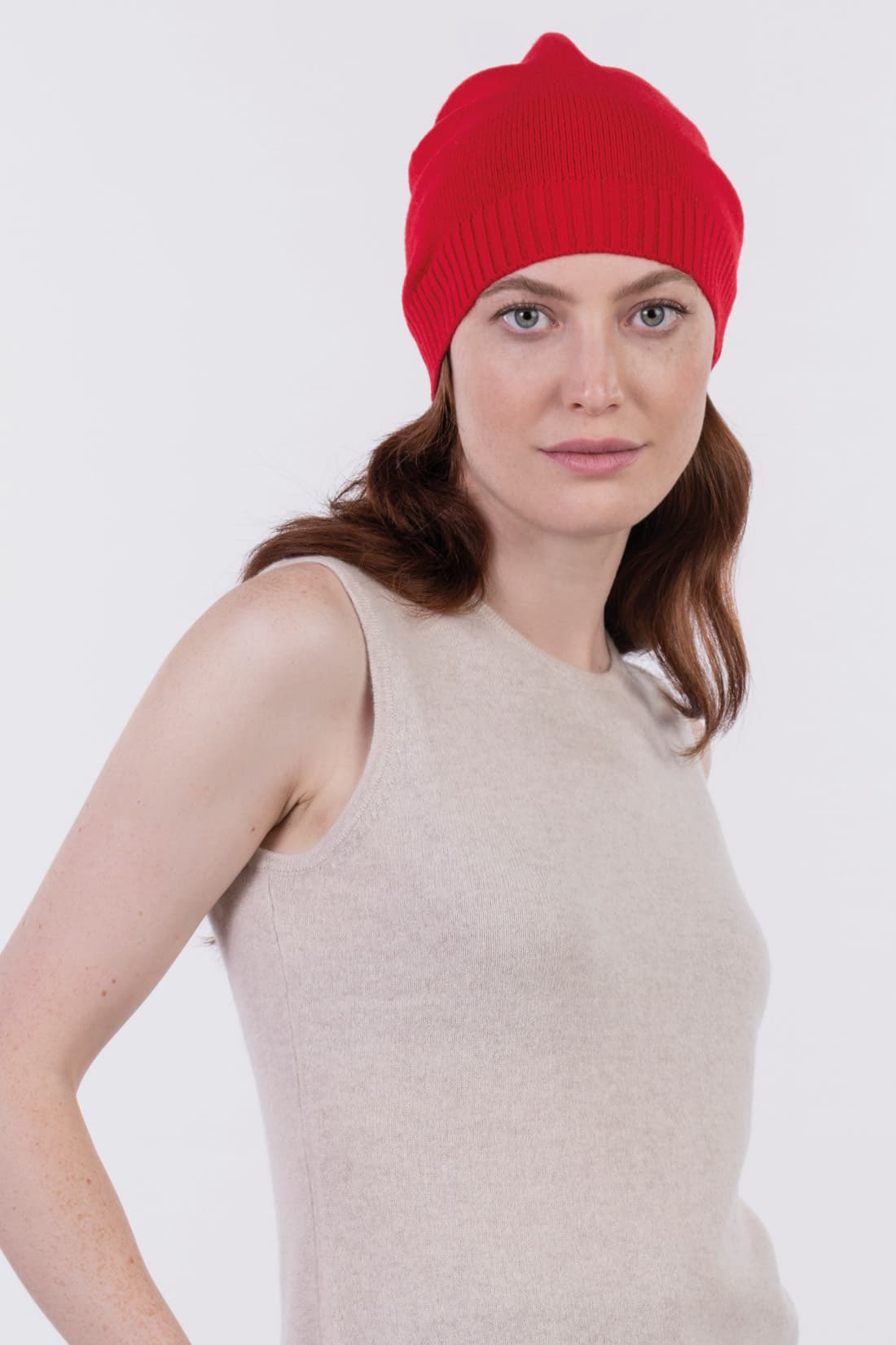 Plain stitch beanie hat with ribbed edge