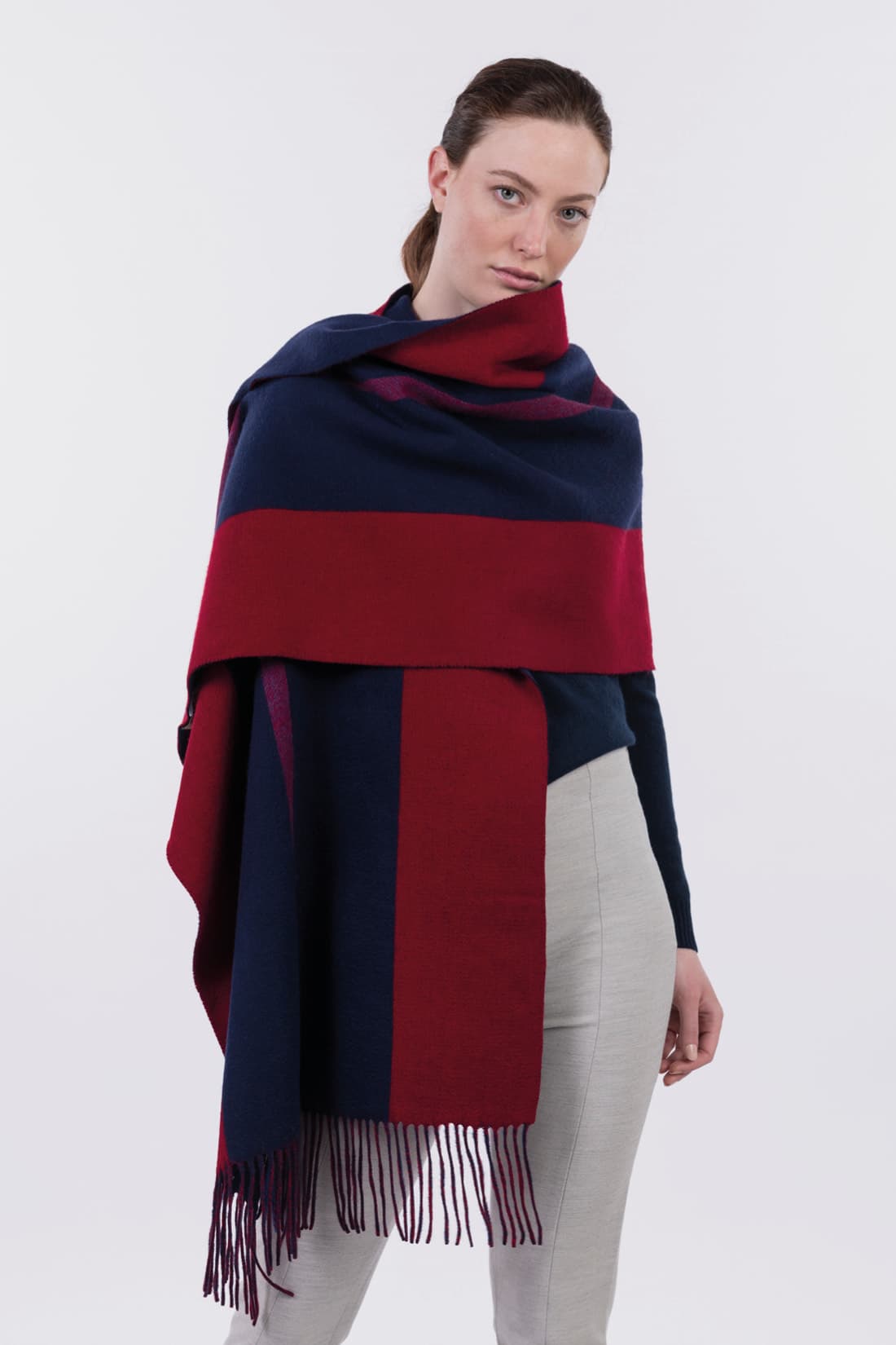 Striped woven stole with fringed edges, 65 × 220 cm