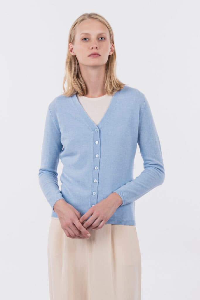 V-neck cardigan with buttons