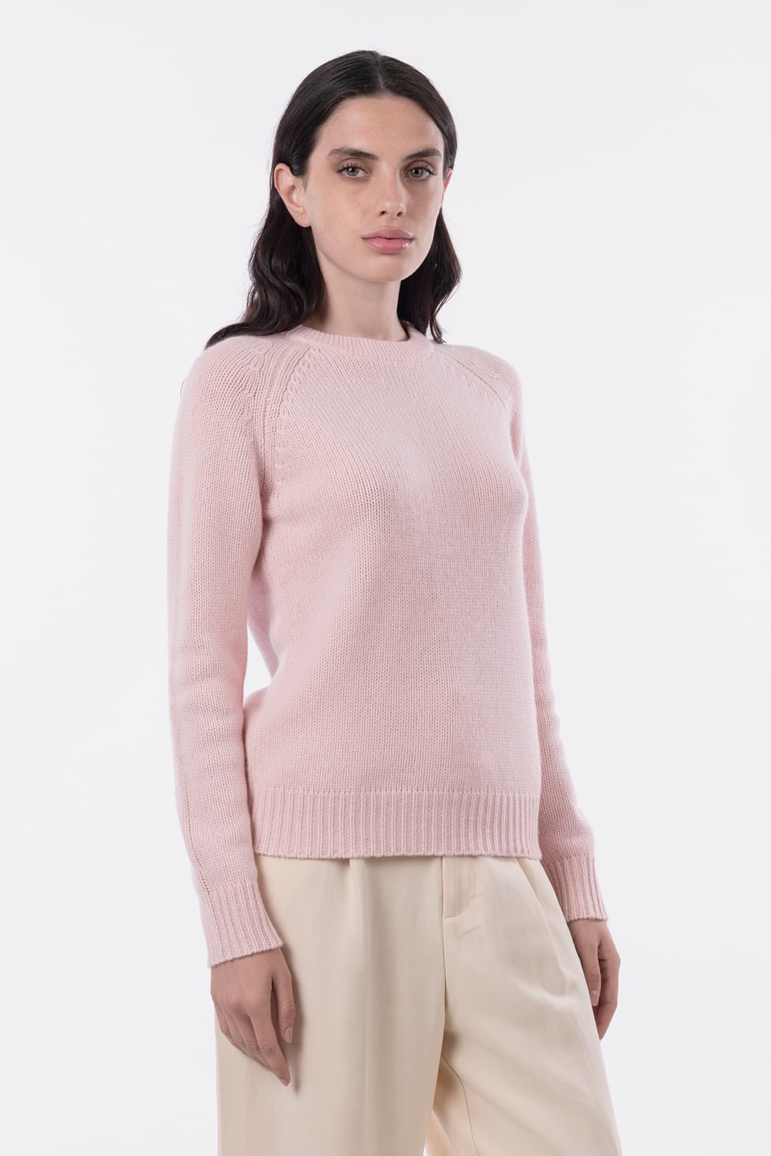 Women's 3-gauge knit crew neck