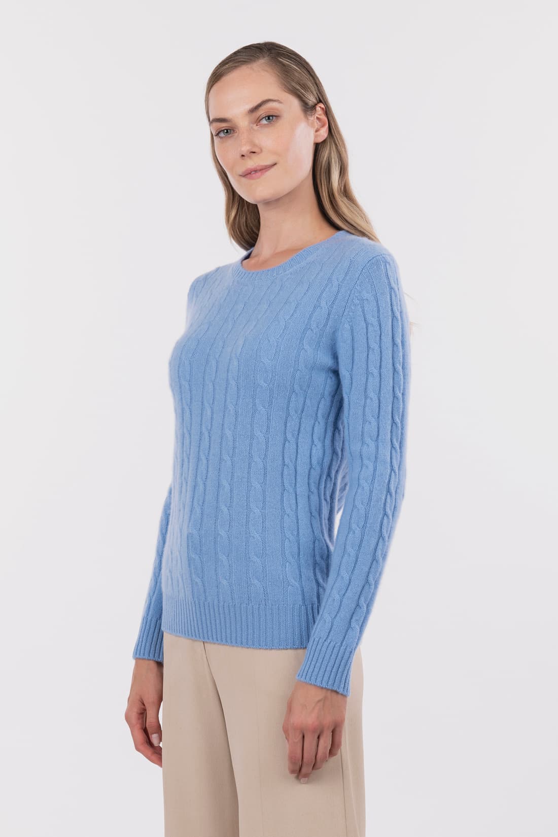 Cable-knit crew neck