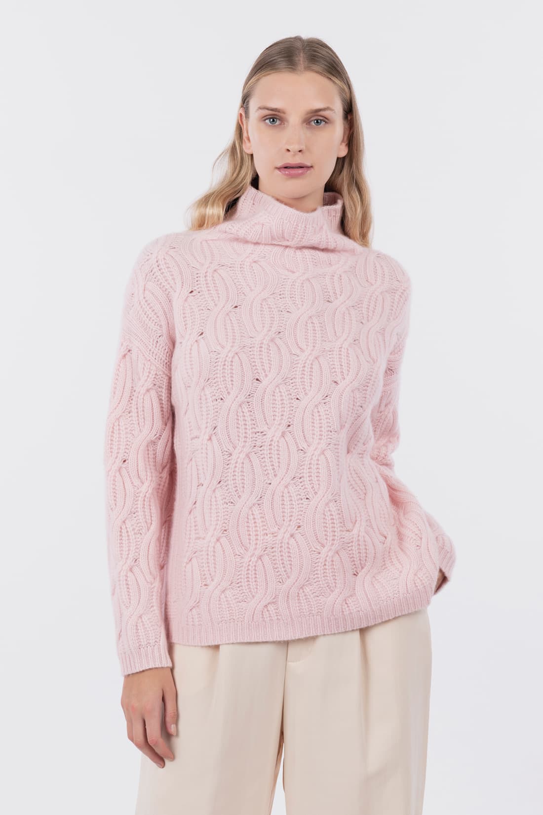 Cable-knit pullover