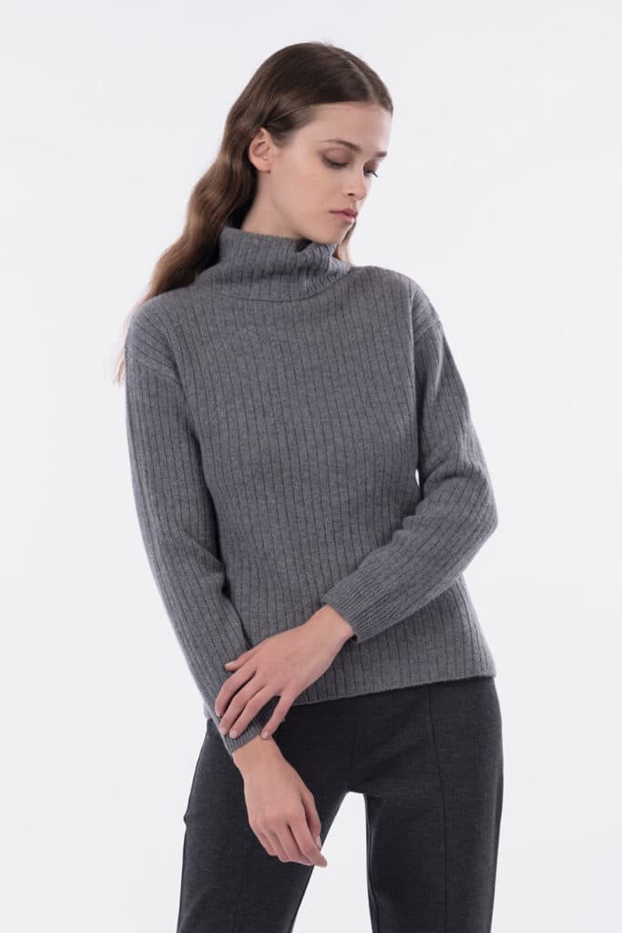 Ribbed asymmetric turtleneck