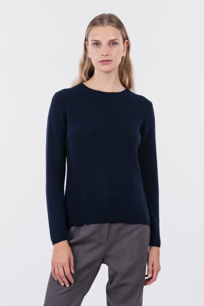 Tubular crew neck pullover