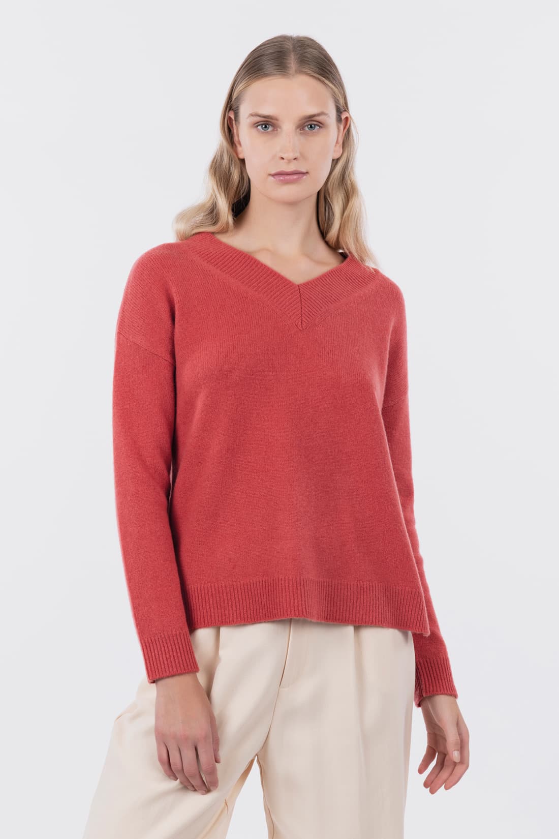 Collo V over con spacchetti