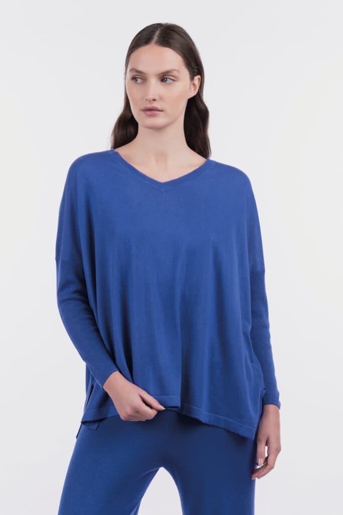 Oversized pullover with side splits
