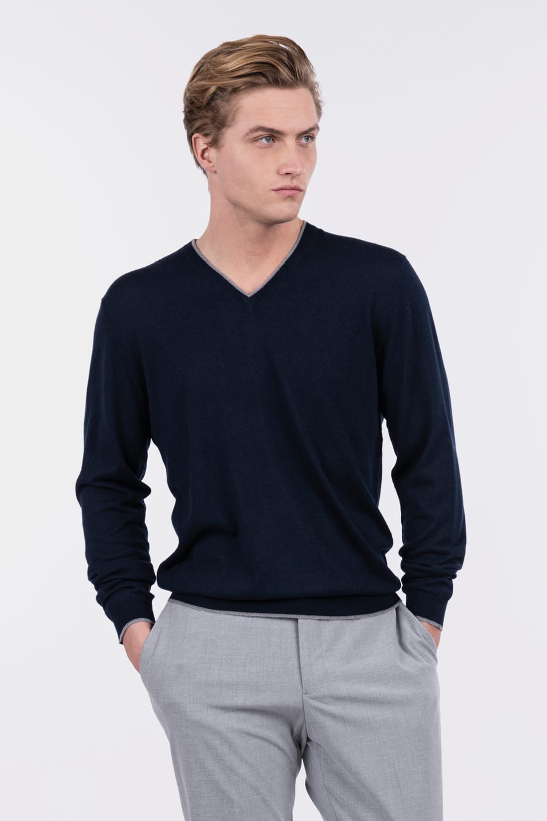 pullover with V-neck and contrasting patches