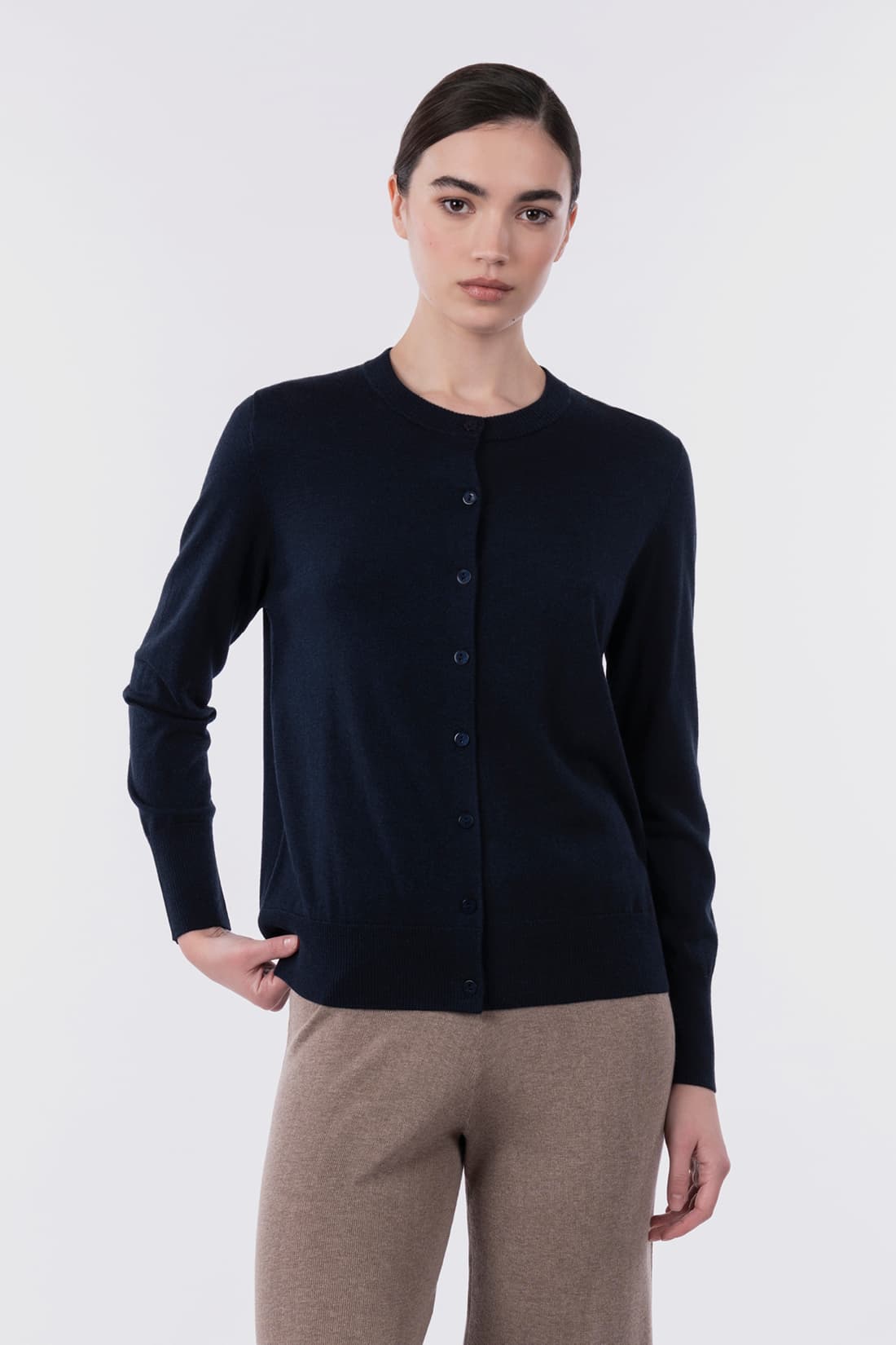 Crew neck cardigan