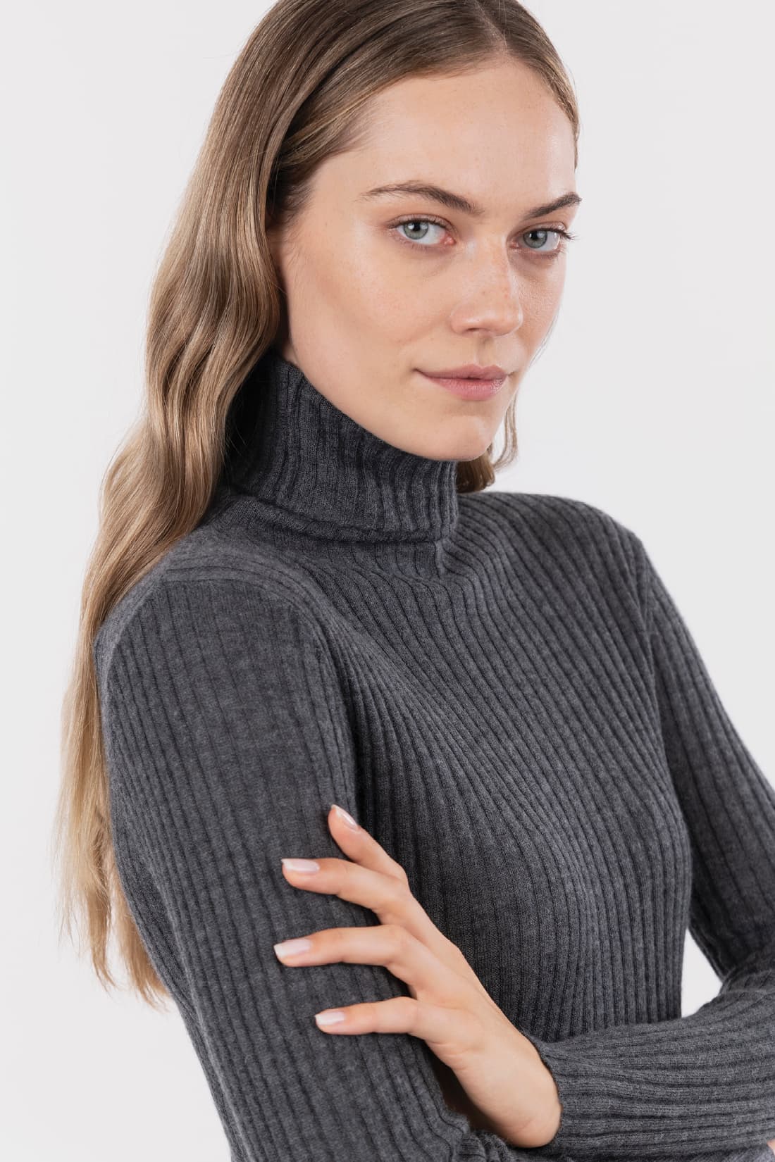 Baby cashmere turtleneck