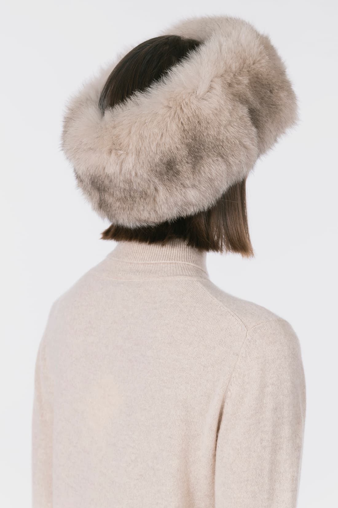 Headband with fox fur