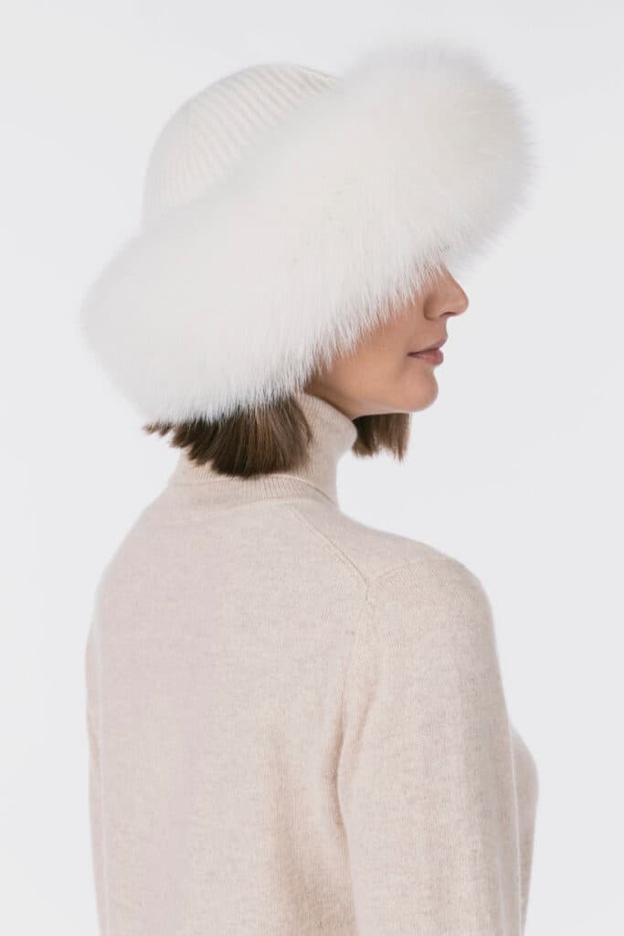Pure Cashmere Ribbed Hat with Fox Fur Trim